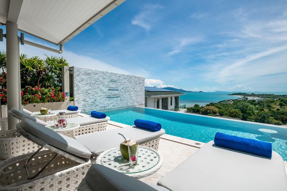 Samui Bayside Luxury Villas 5/50