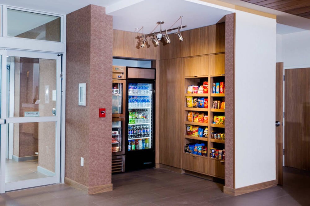 Fairfield Inn Suites Philadelphia Broomall Newtown Square 32/49