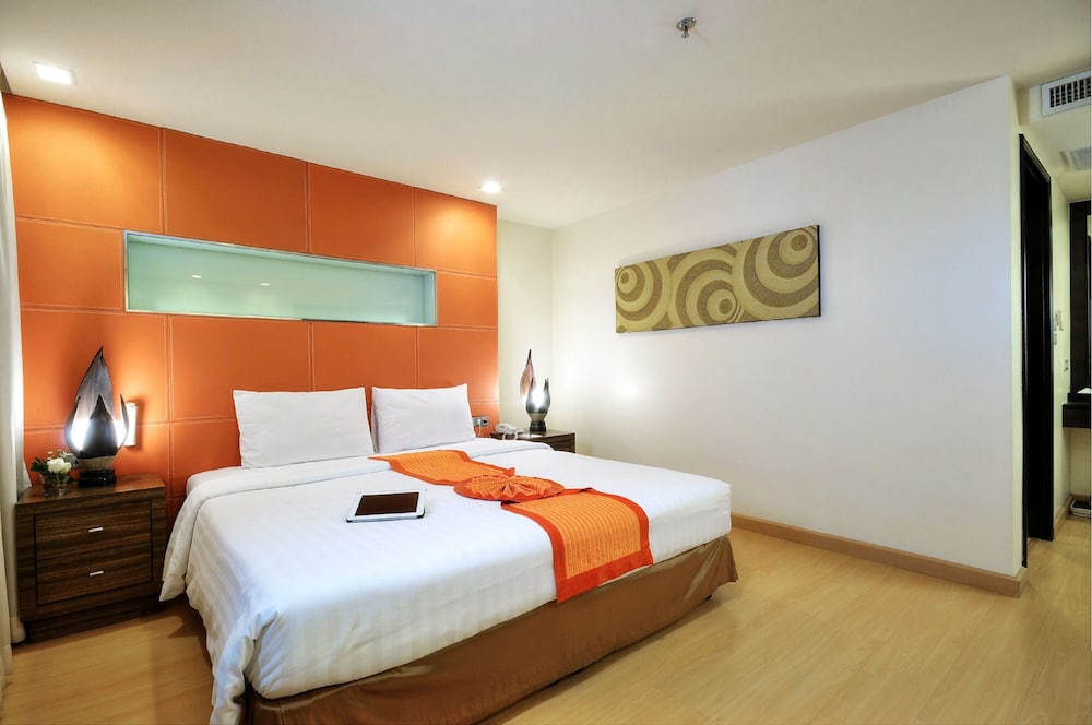 ASPEN SUITES HOTEL SUKHUMVIT 2 BANGKOK 19/65