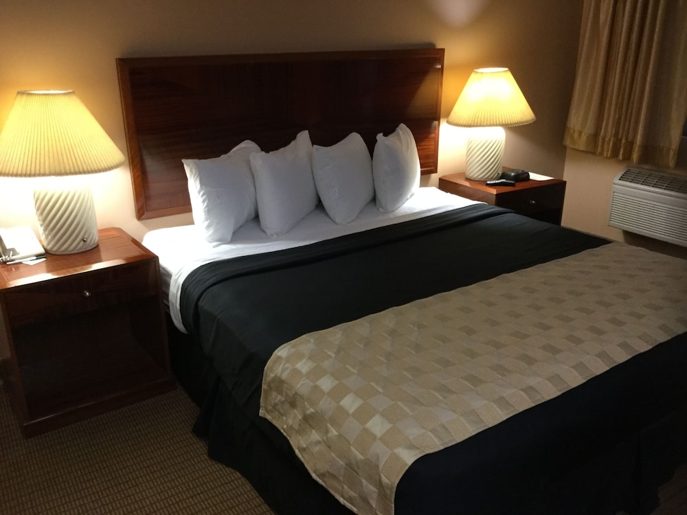 Motel6 Victorville, CA - Civic Center / Route 66 27/60