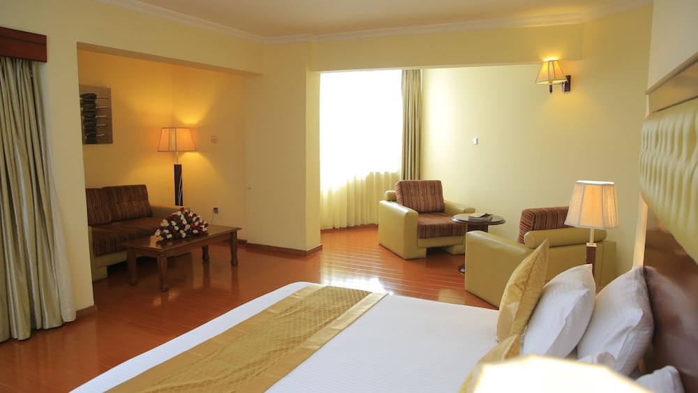 Inter Luxury Hotel 25/75