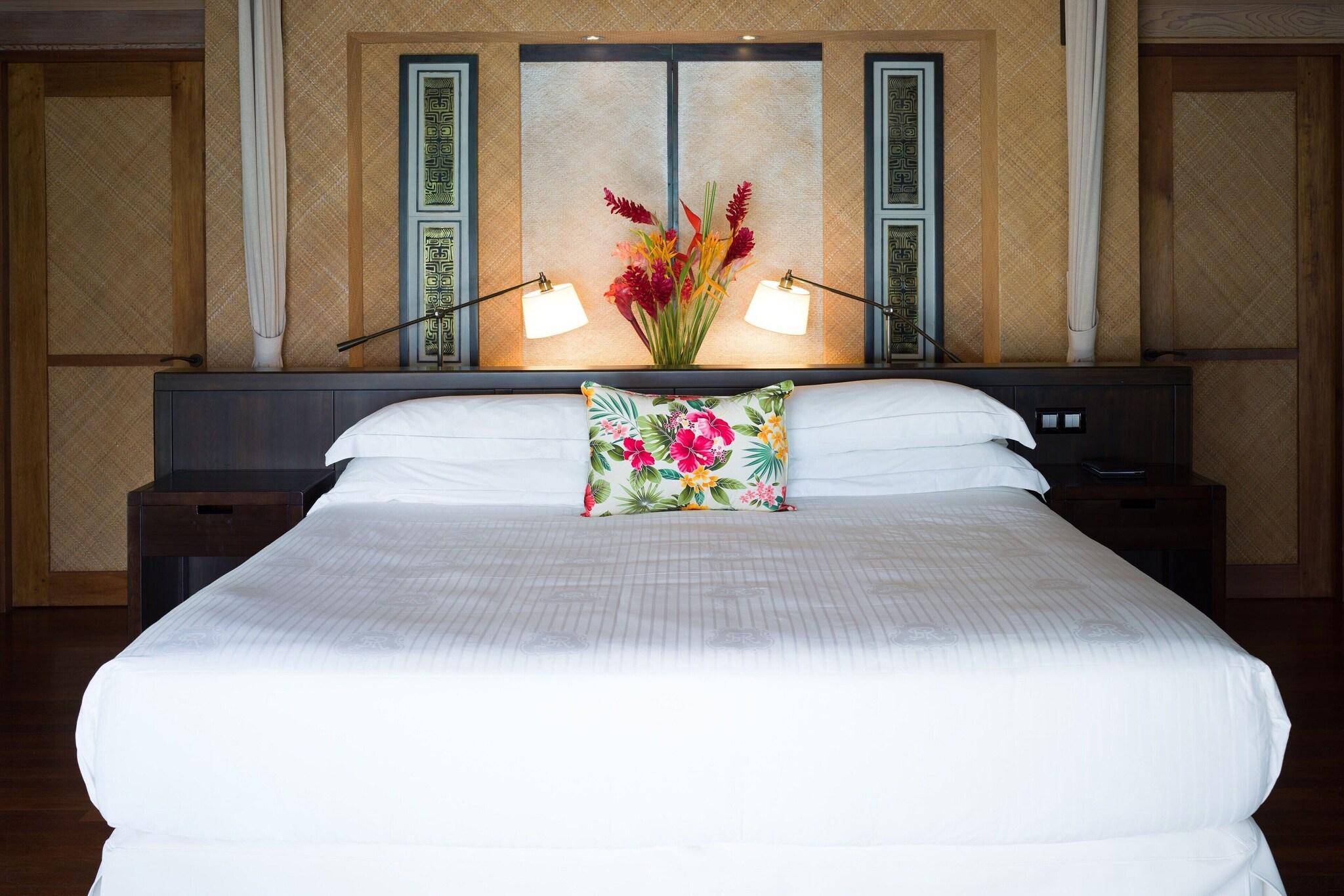 Superior, Villa, Lagoon View, The St Regis Bora Bora Resort 2/7