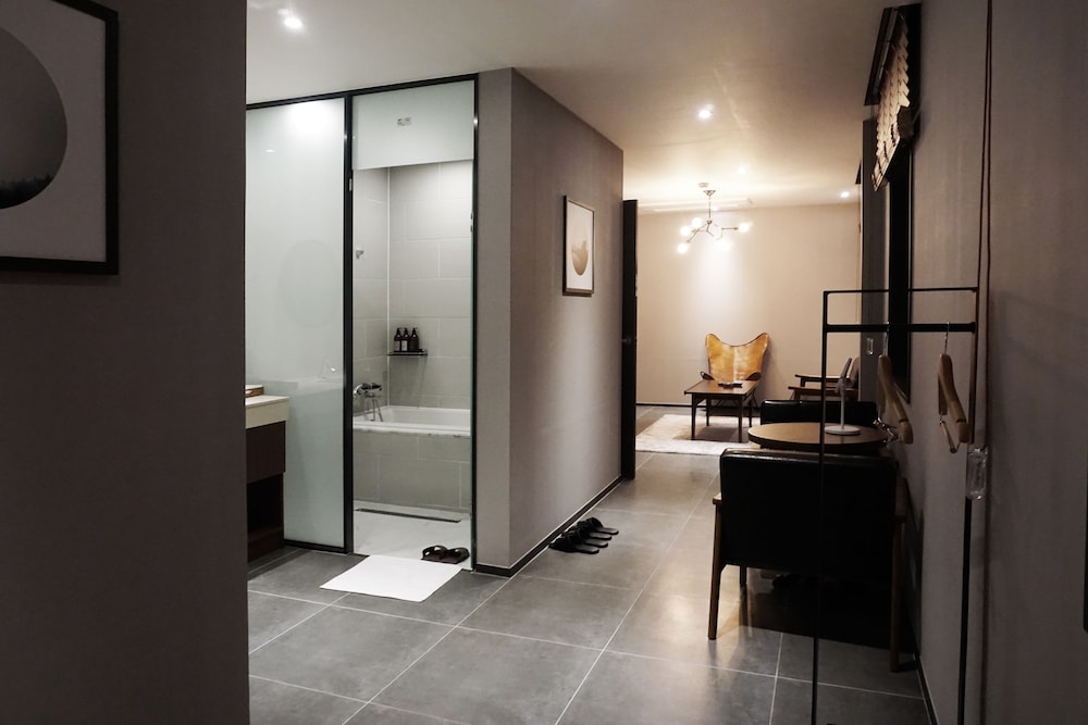 Brown Dot Hotel Masan 49/50