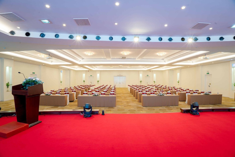 Palace Hotel 6/50