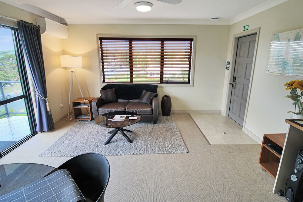 Whangaparaoa Lodge Motel 41/70