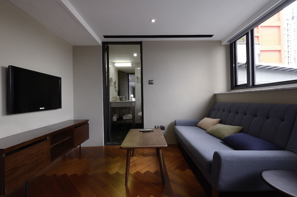 RedDot Hotel 30/50