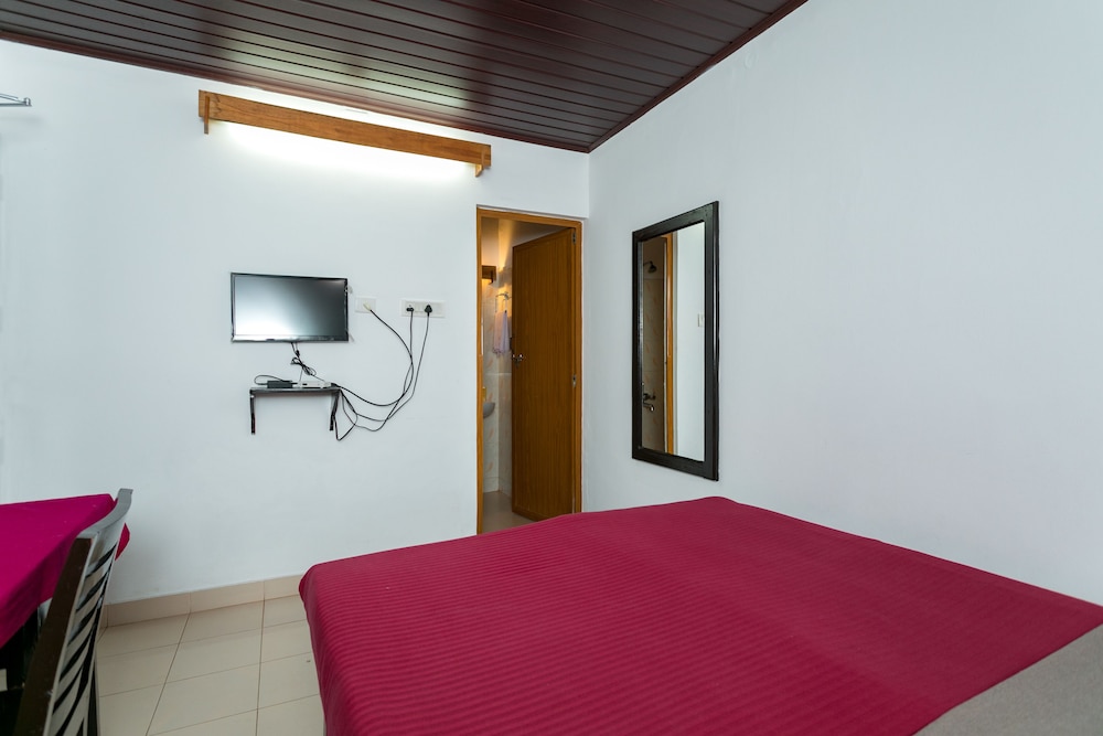 Illikkalam Lakeside Cottages 11/66