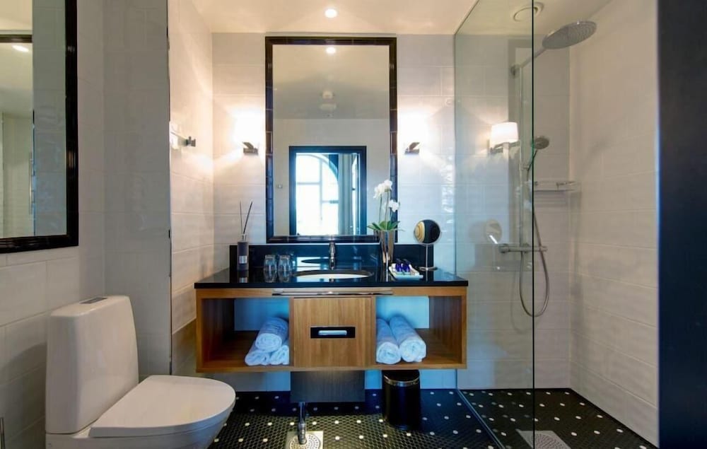 غرفة فاخرة بسرير كينج، Hotel Lilla Roberts 4/4