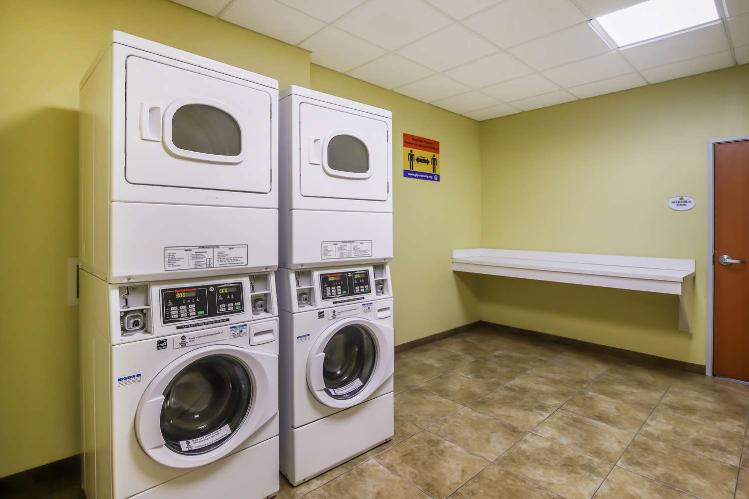 Best Western Plus Brunswick Inn & Suites 43/45