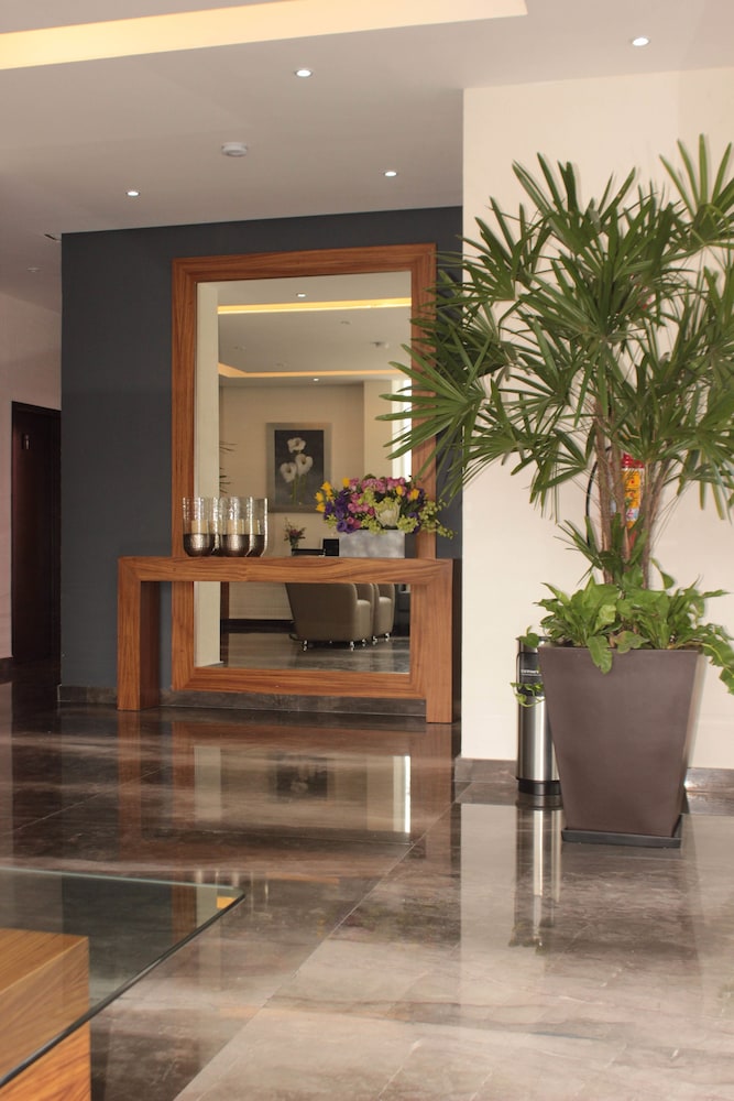 Eco Hotel Guadalajara Expo 4/54