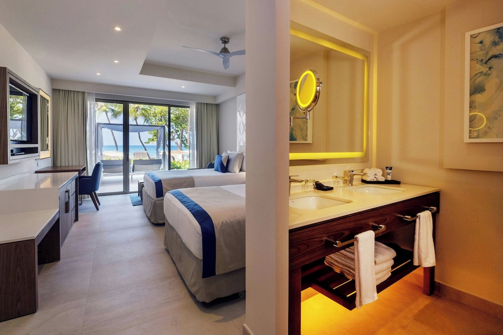 Diamond Club, Walkout, Beach, Luxury, 2 Queen Beds، Royalton Grenada, an Autograph Collection All-Inclusive Resort 7/10