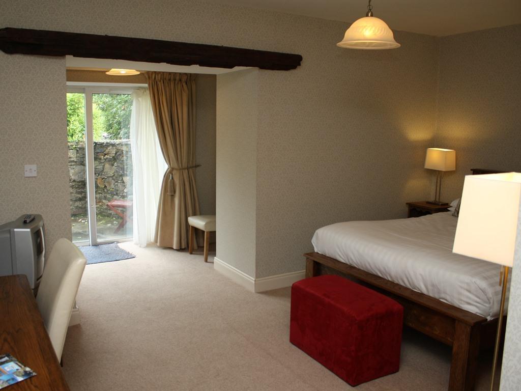 Garden, Double Bed, Patio, Bathtub
