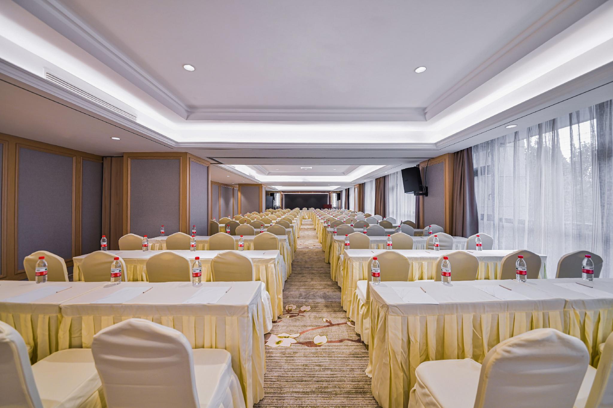 Vienna hotels (Hebi sands international store) 32/36