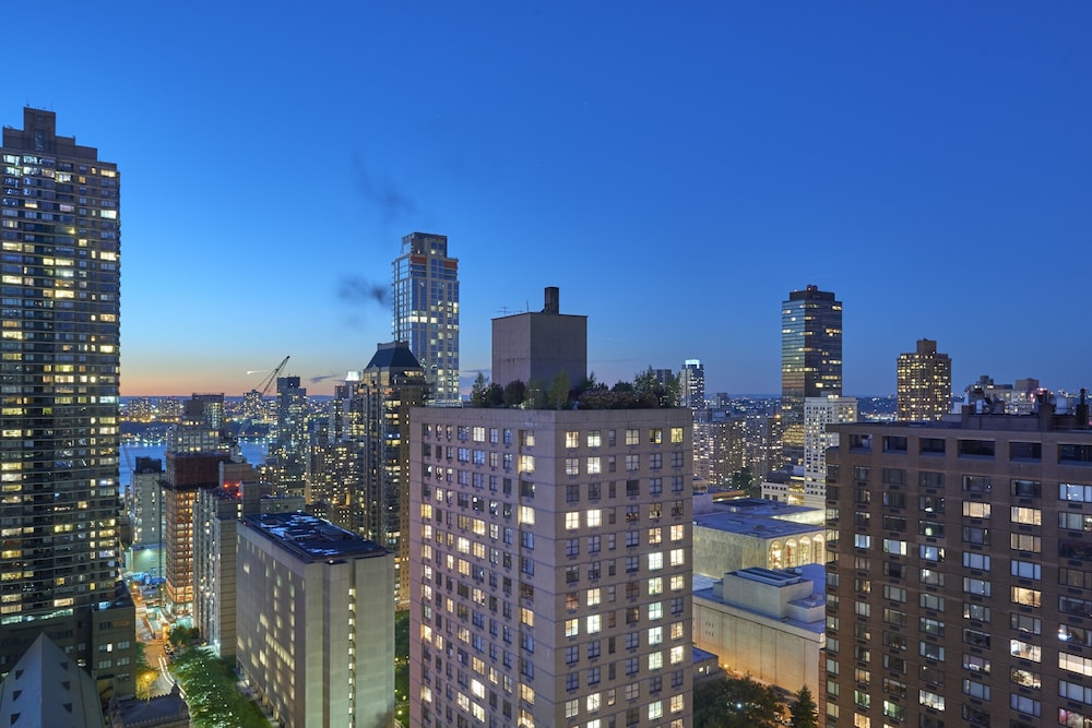 Mandarin Oriental New York 30/84
