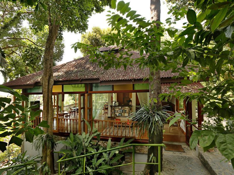2 Bedrooms, Story, Cottage, Triple