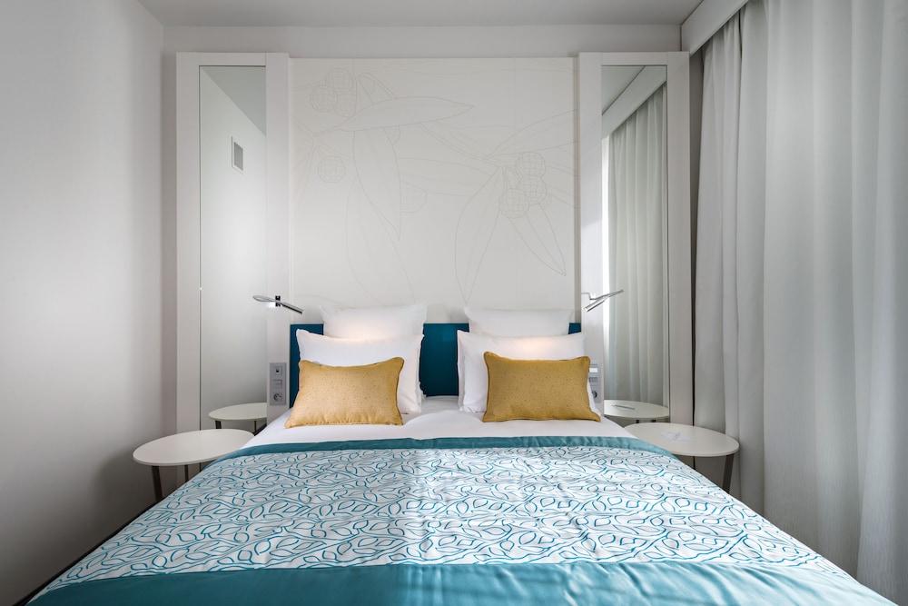 Golden Tulip Marseille Euromed 19/63