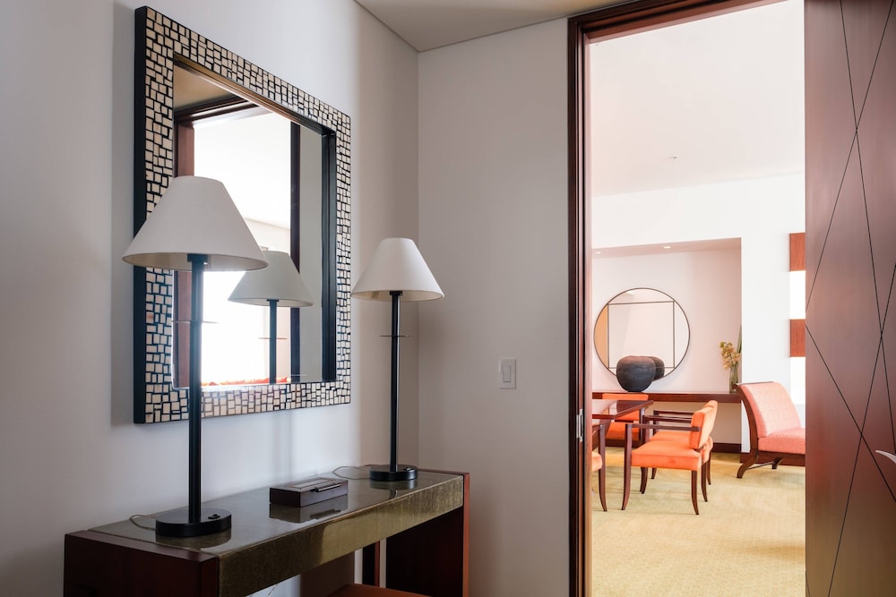 BOGOTA MARRIOTT HOTEL 40/50