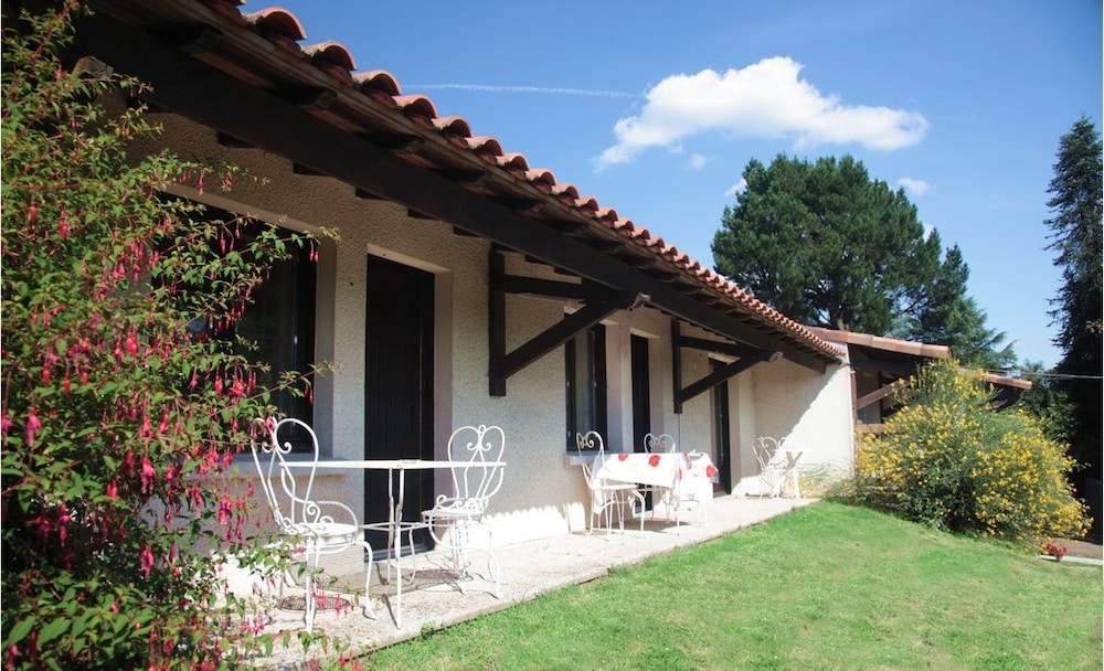 HOTEL LA CHAUMIERE 44/56