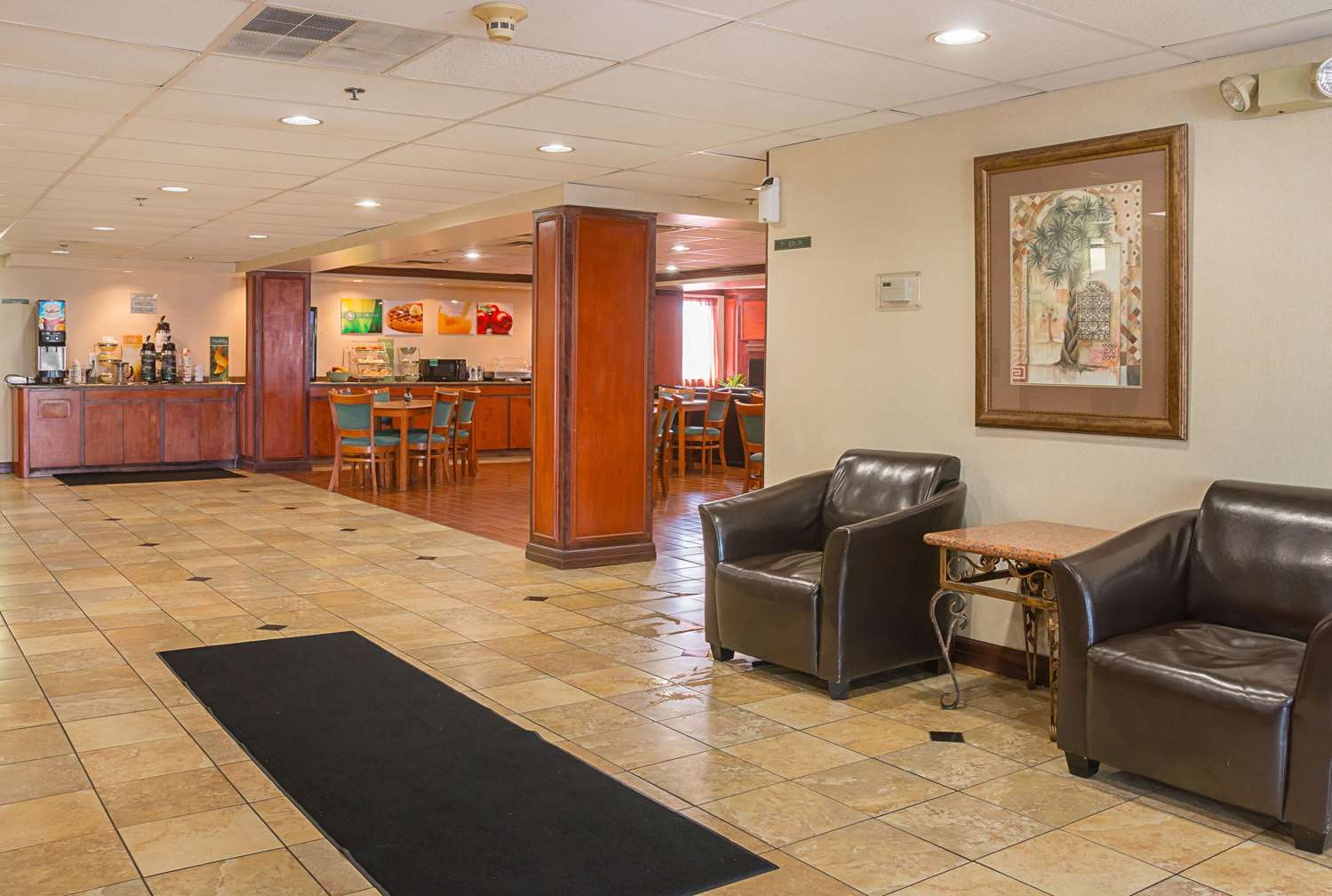 Quality Inn and Suites Detroit Metro Airport 20/27