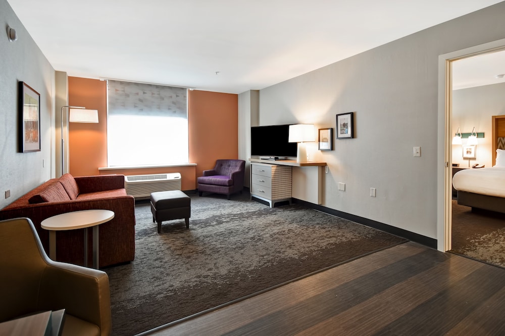 Holiday Inn Lancaster 58/86