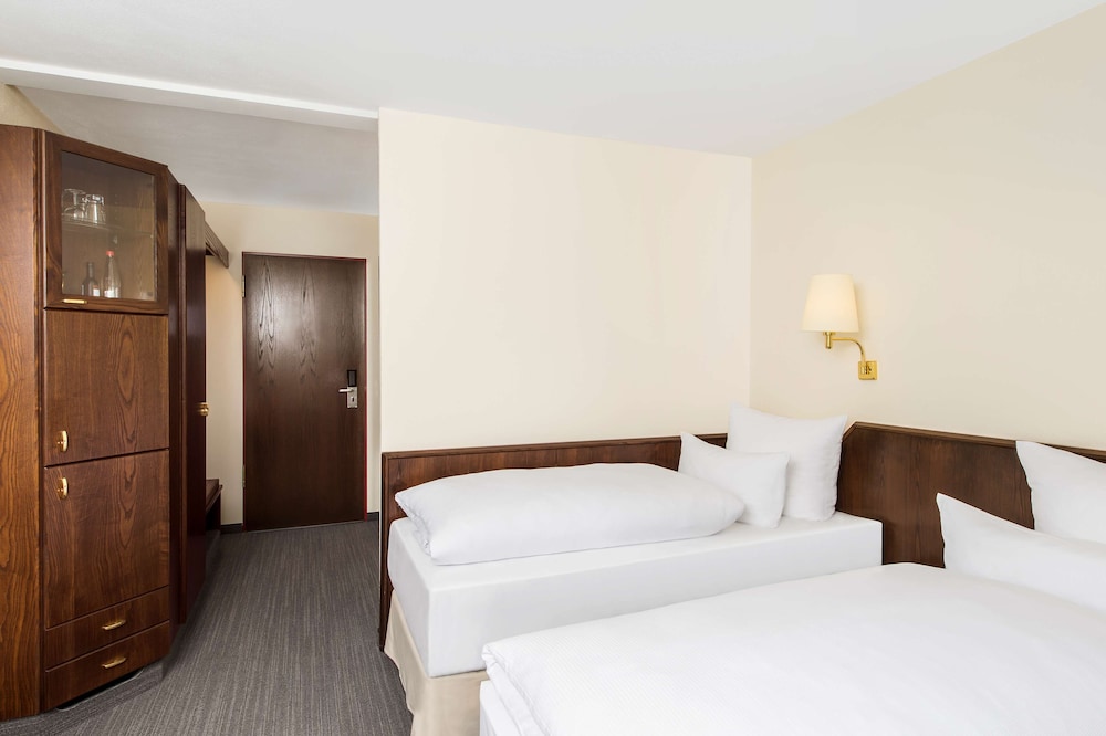 elaya hotel noerdlingen, Trademark by Wyndham 17/63