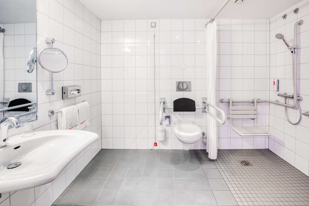 Intercityhotel Dresden 13/59