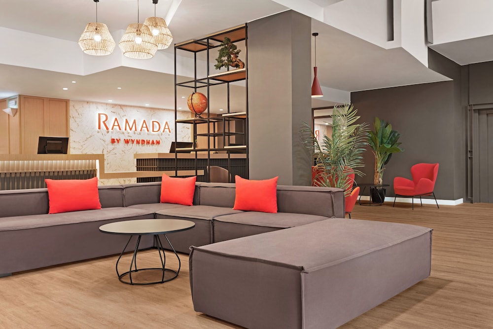 Ramada by Wyndham Valencia Almussafes 33/56