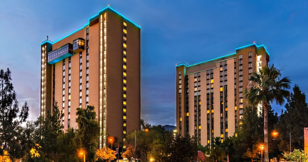 Hotel Burbank 6/73