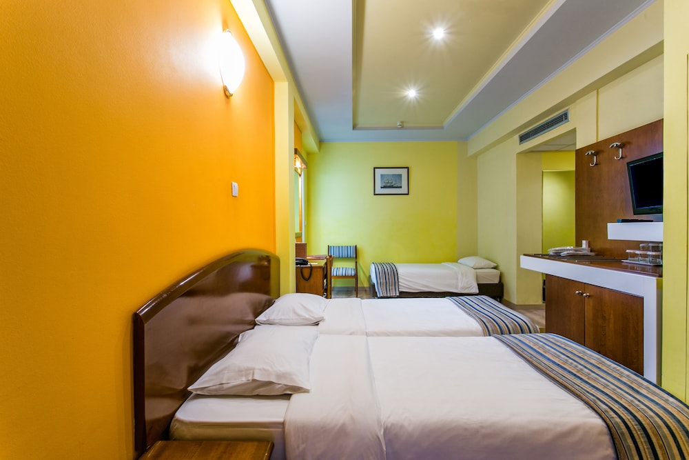 Athens Cypria Hotel 19/47