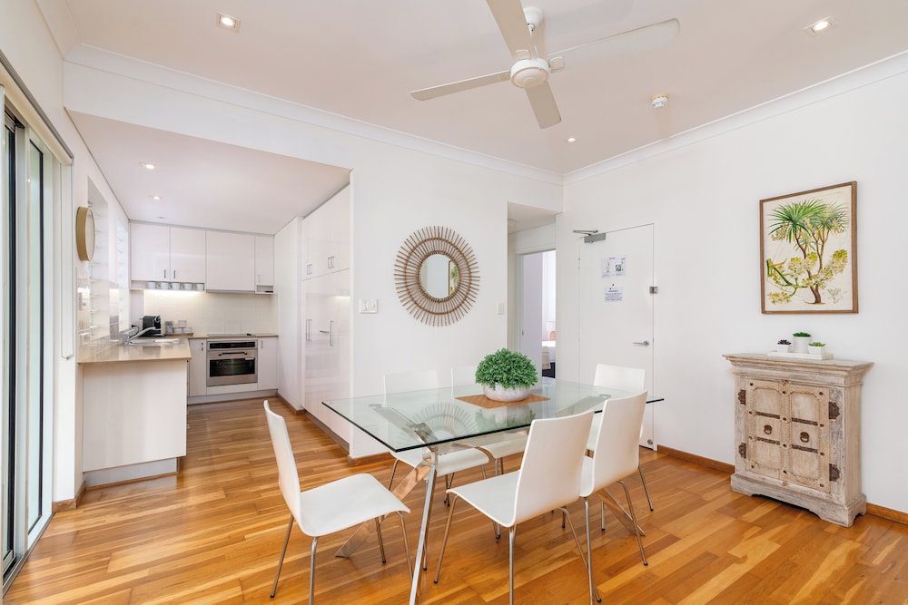 Verandahs Port Douglas 34/56