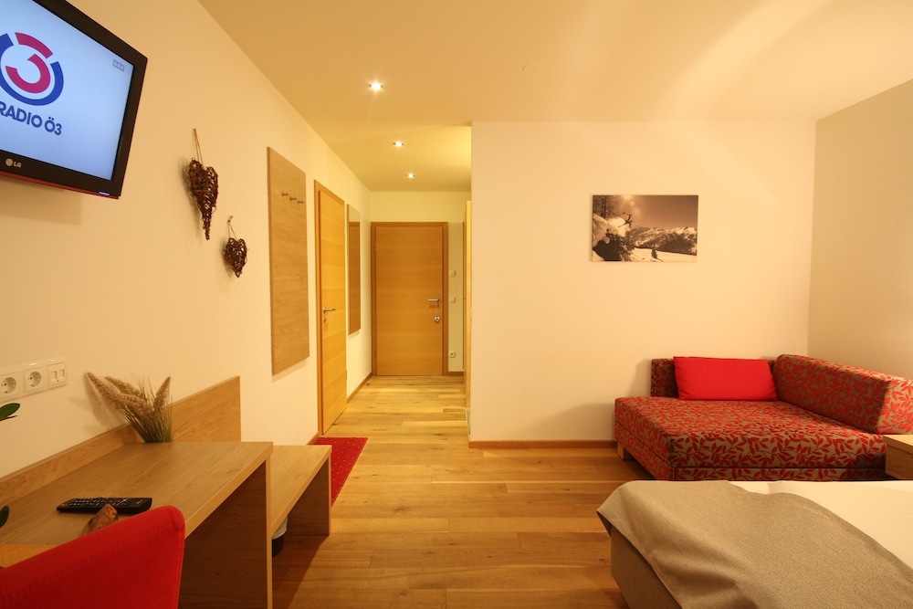 LANDHOTEL LAUDERSBACH 49/71