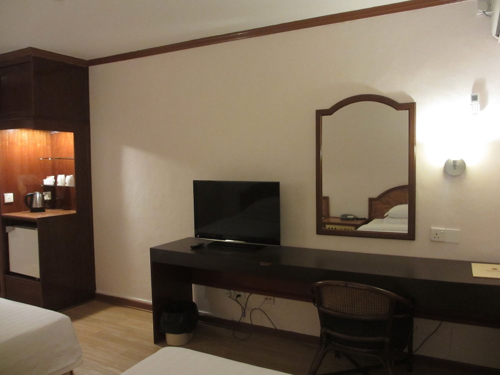 Sanbay Hotel 38/46