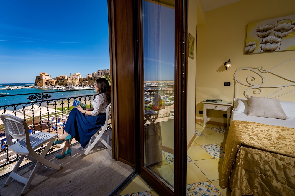 HOTEL CALA MARINA 29/72