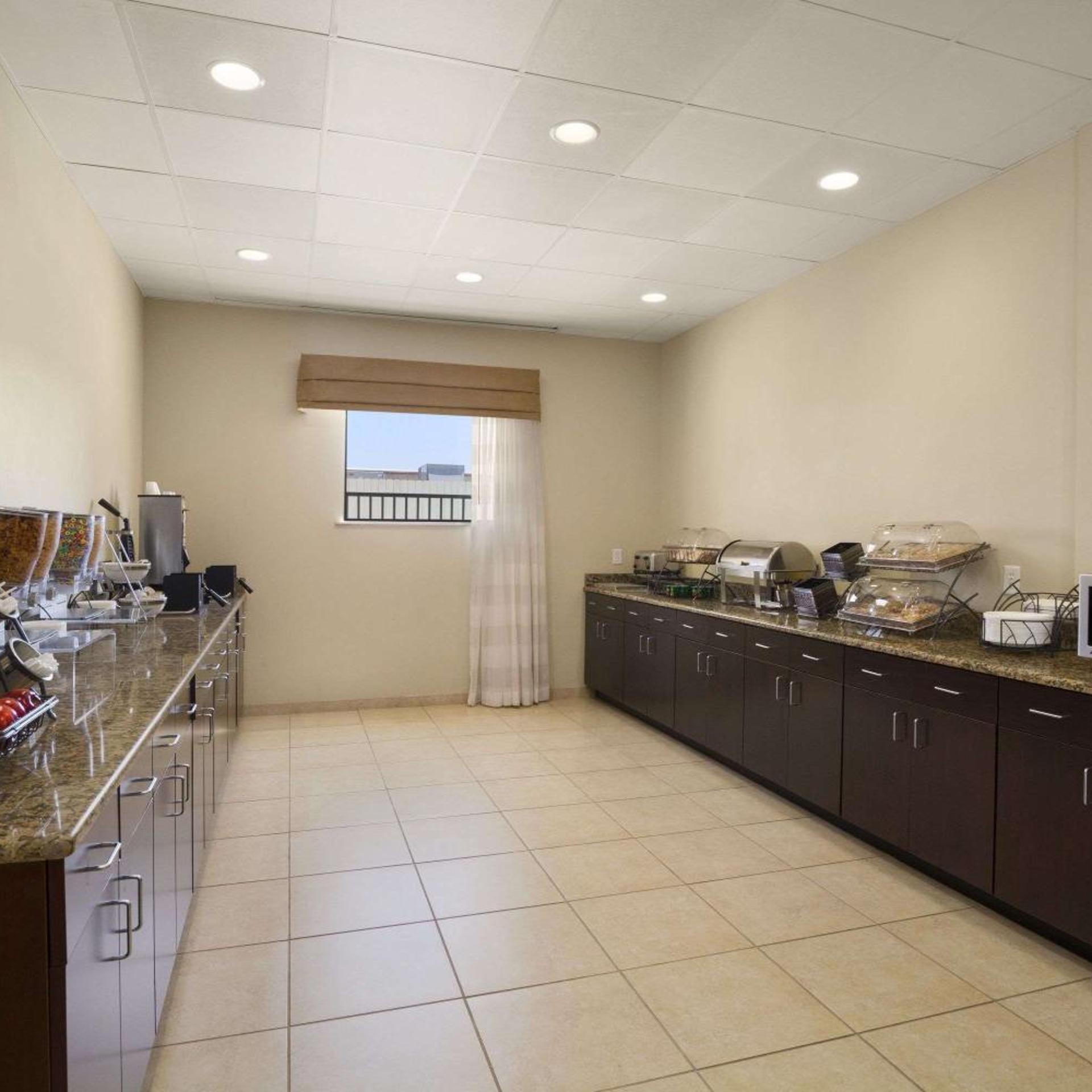 PetroStay Inn and Suites Cotulla (ex. Baymont Inn And Suites Cotulla) 3/20