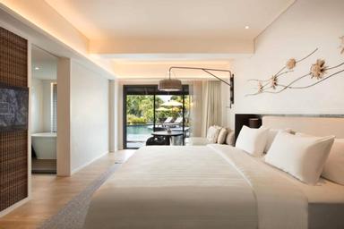 Pool, Villa, Queen Bed, Sea View, Sofa