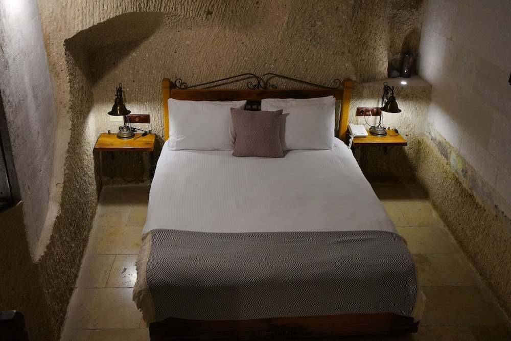 ROYAL, SUITE, COURTYARD VIEW