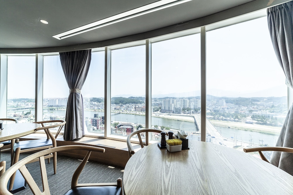 Gangneung Tourist Hotel 38/60