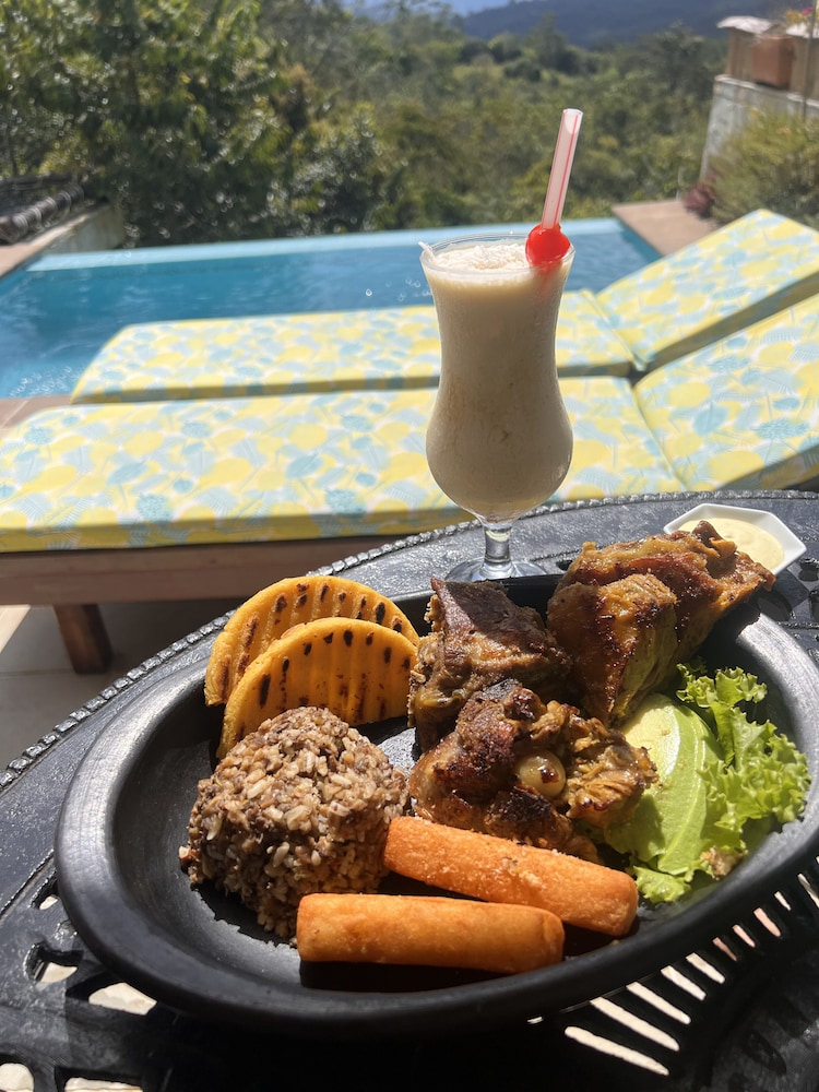 Hotel Campestre Palmas Del Zamorano 18/50