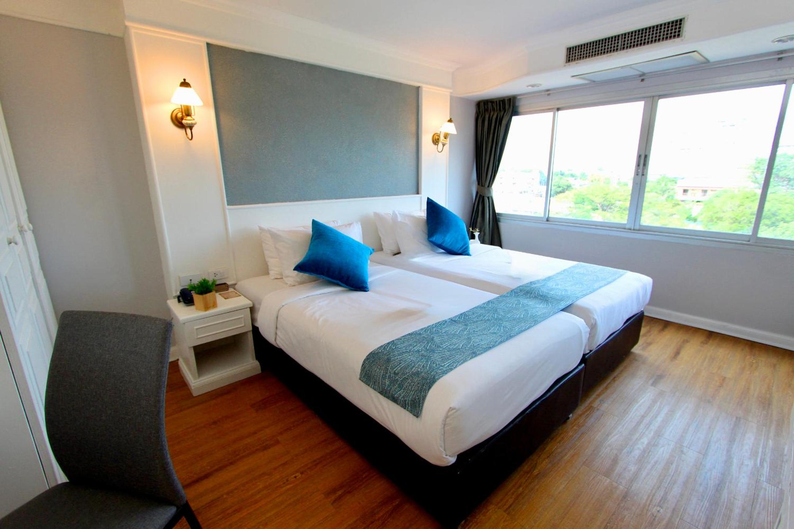 Family, 4 Beds, 2 King Beds