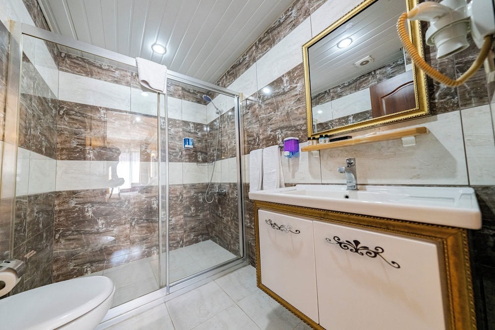 Grand Hamit Hotel 47/50