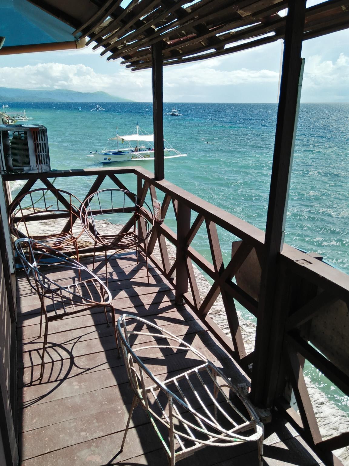 Anthonys Beach Resort 17/18