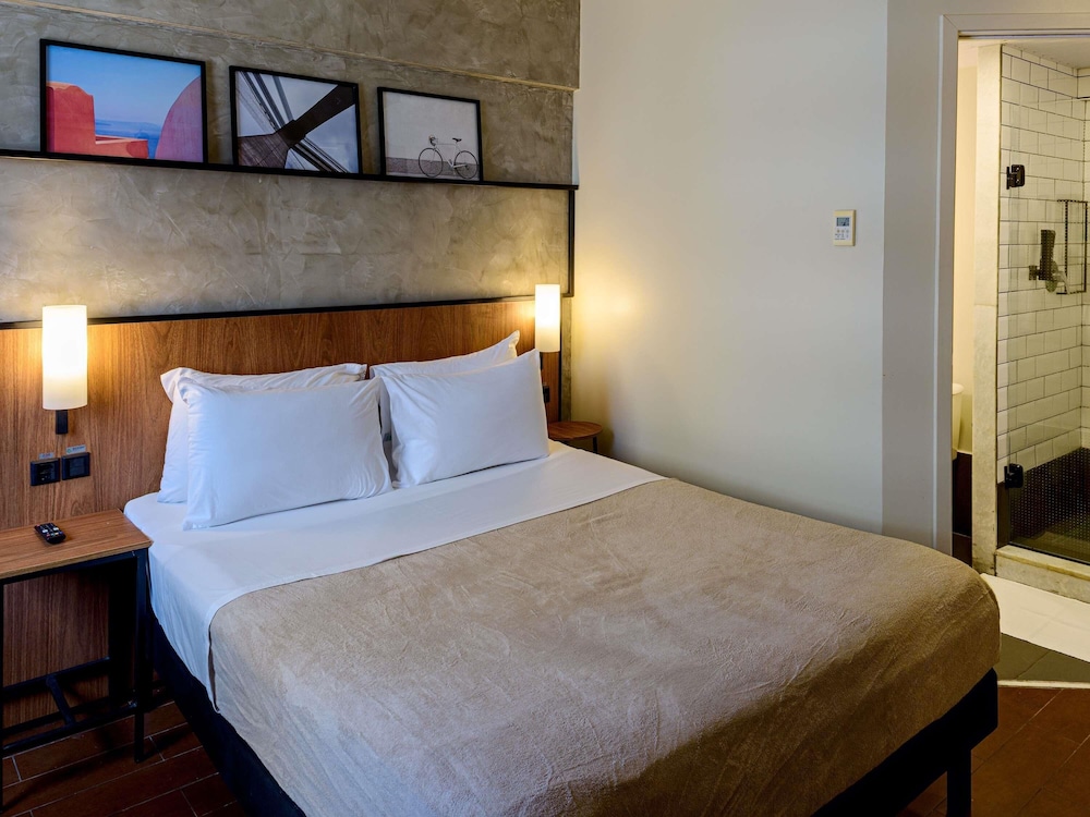 Ibis Sao Luis 27/64