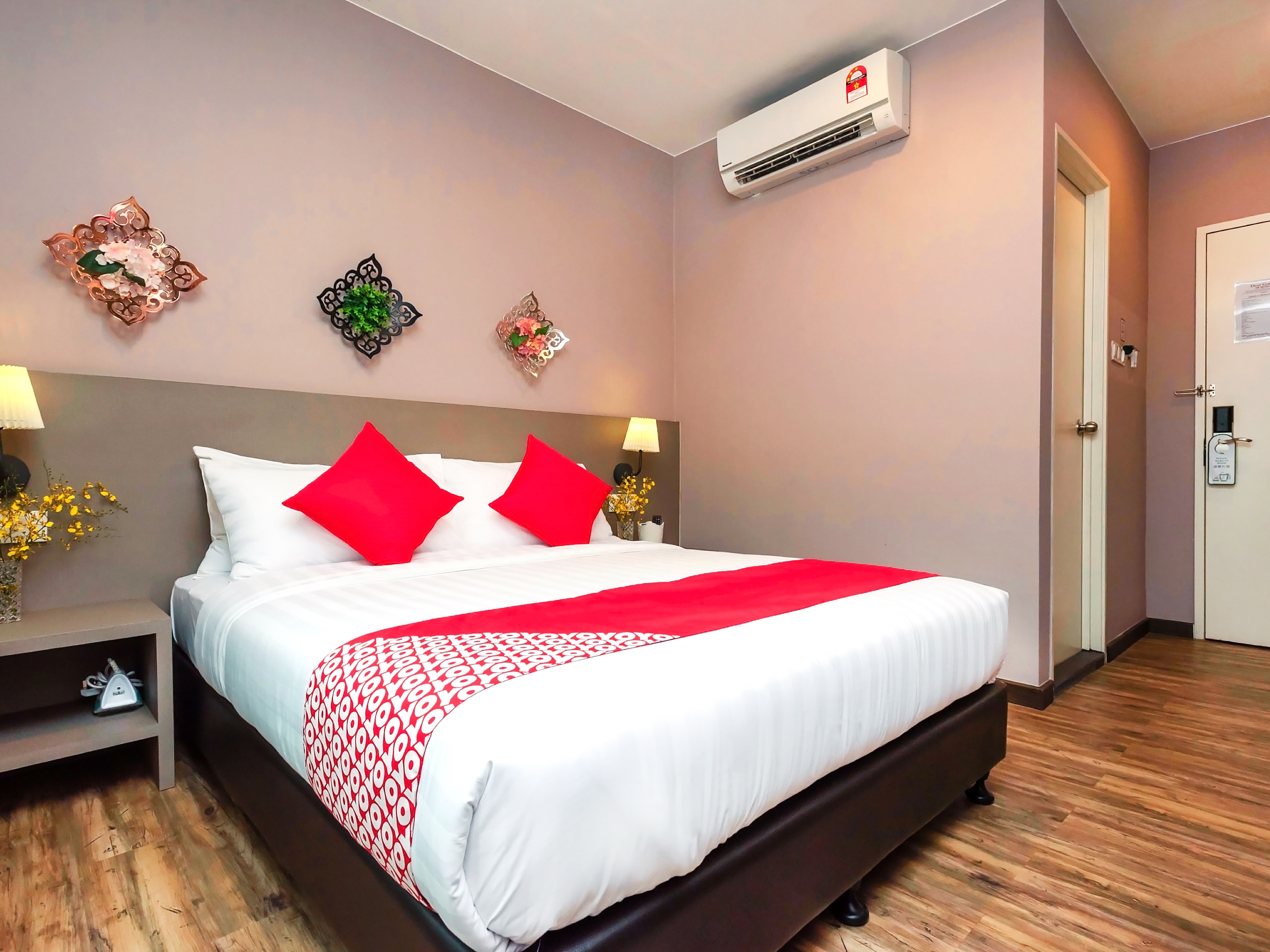 Dk Hotel 13/40