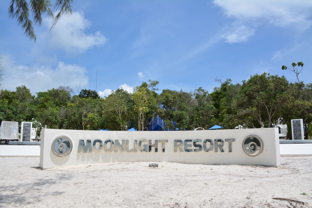Moonlight Resort 38/50