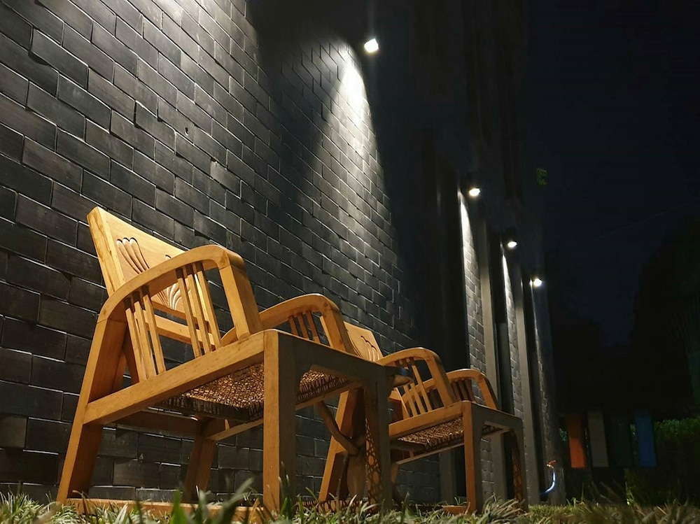 Hua Hin Habitat Hotel 39/49