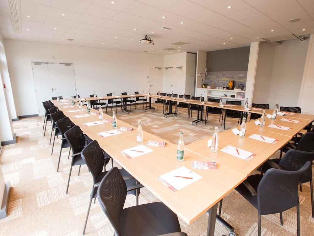 IBIS CHERBOURG LA GLACERIE 71/77