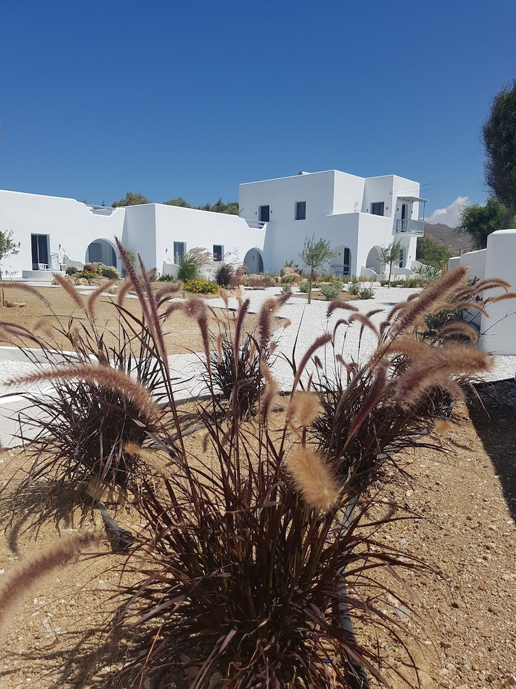 Crystal Mare Suites 22/33