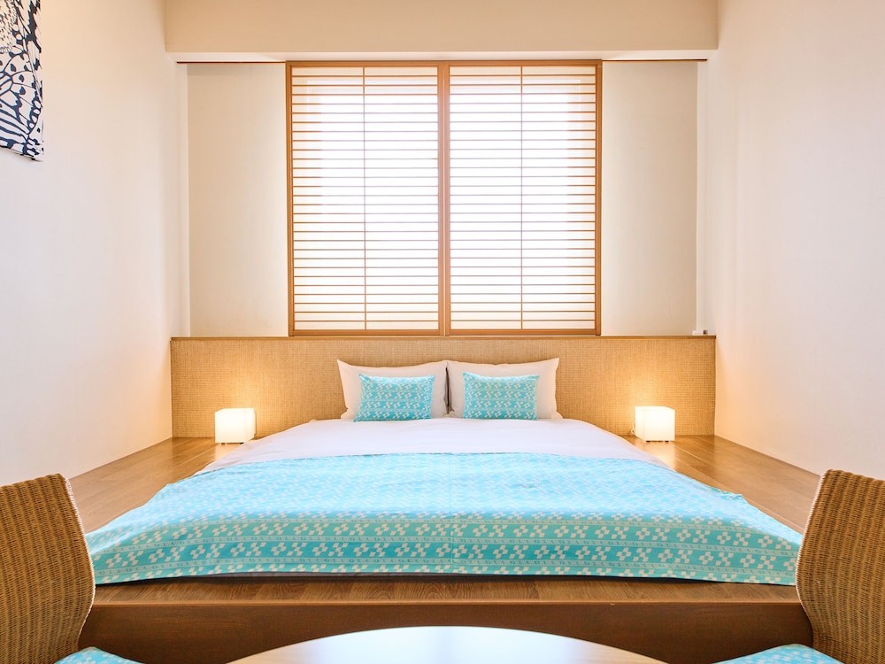 JAPANESE, DOUBLE BED