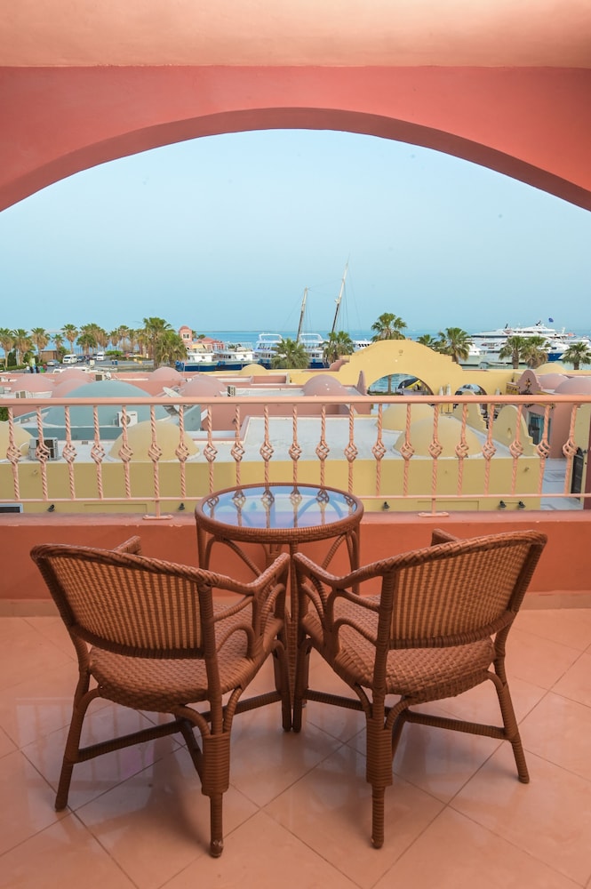 AJIRA Bay Hotel Hurghada Marina Hotel 43/63
