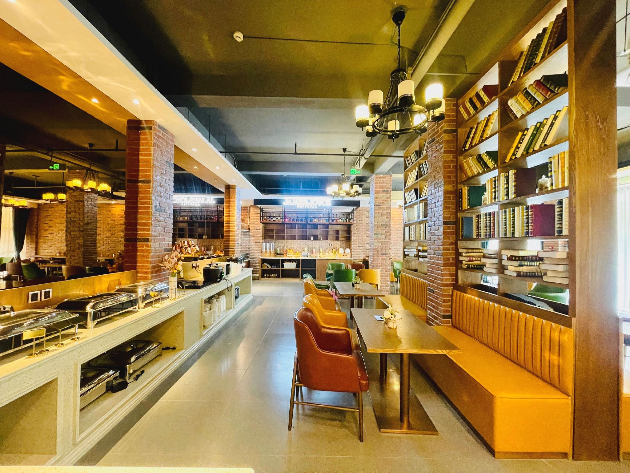 James Joyce Coffetel Chengdu (Huayang Convention and Exhibition Center Haichang Polar Aquarium) 37/42